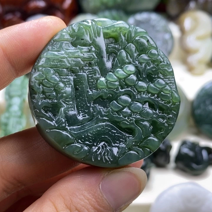 和田玉未镶嵌颈饰