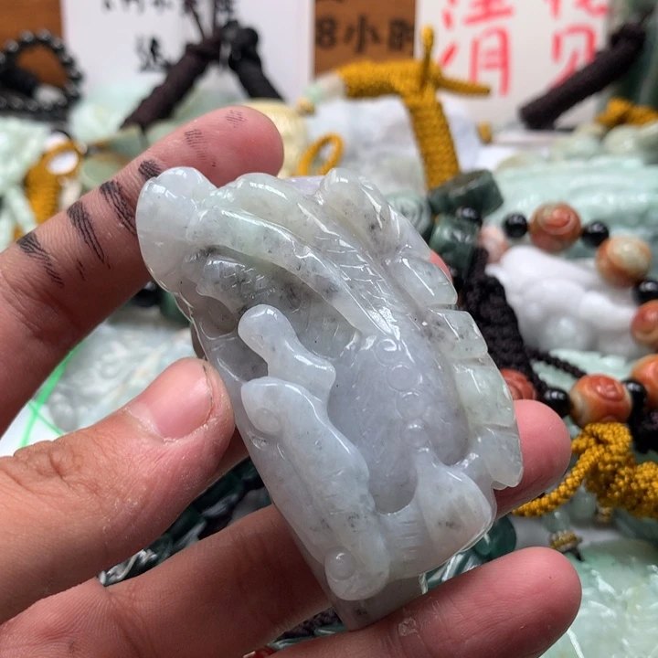 翡翠未镶嵌颈饰保真天然a货翡翠