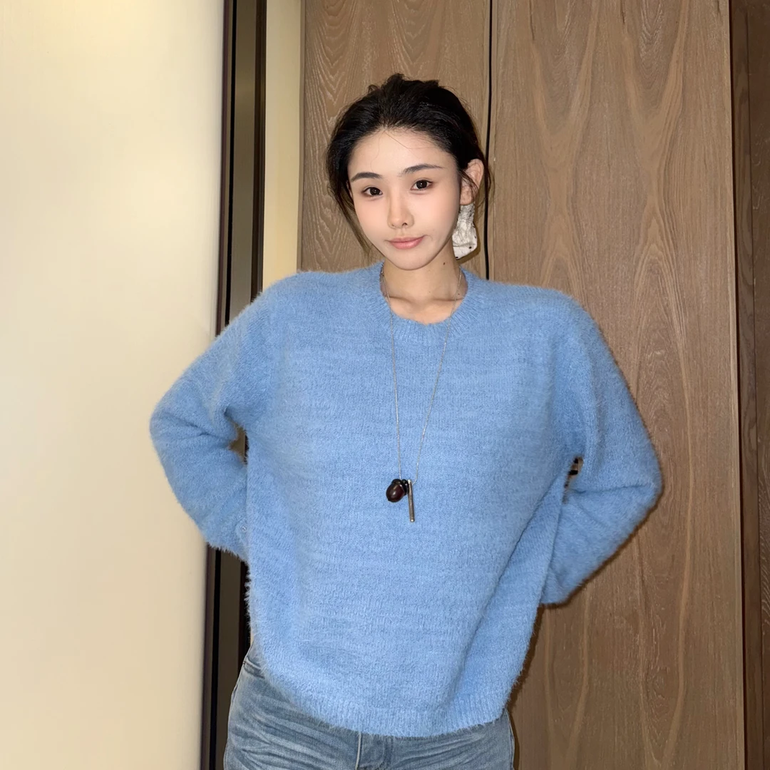 6317冬季圆领宽松型针织毛衣