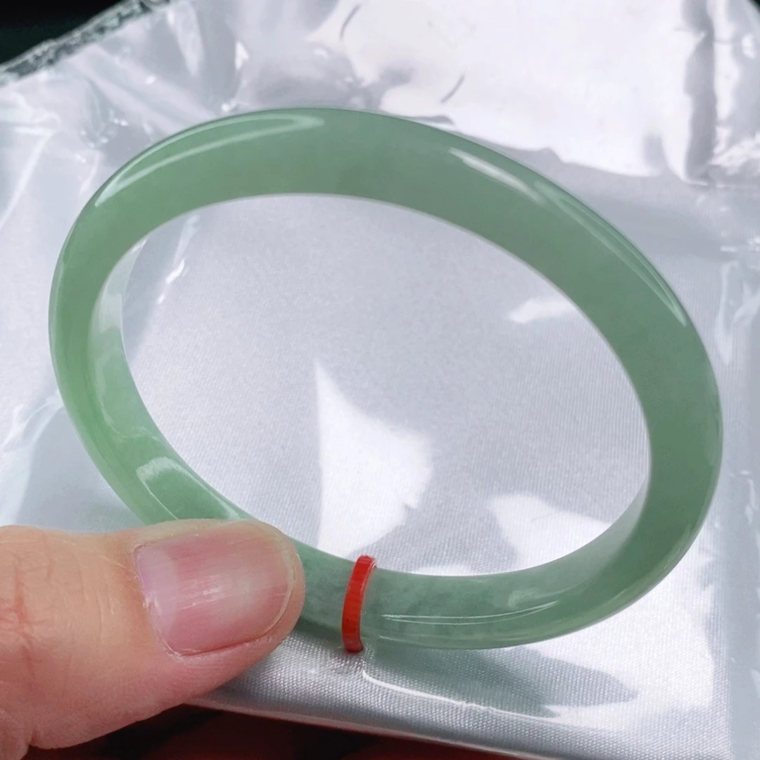 未镶嵌手镯翡翠54.6圈口贵妃完整