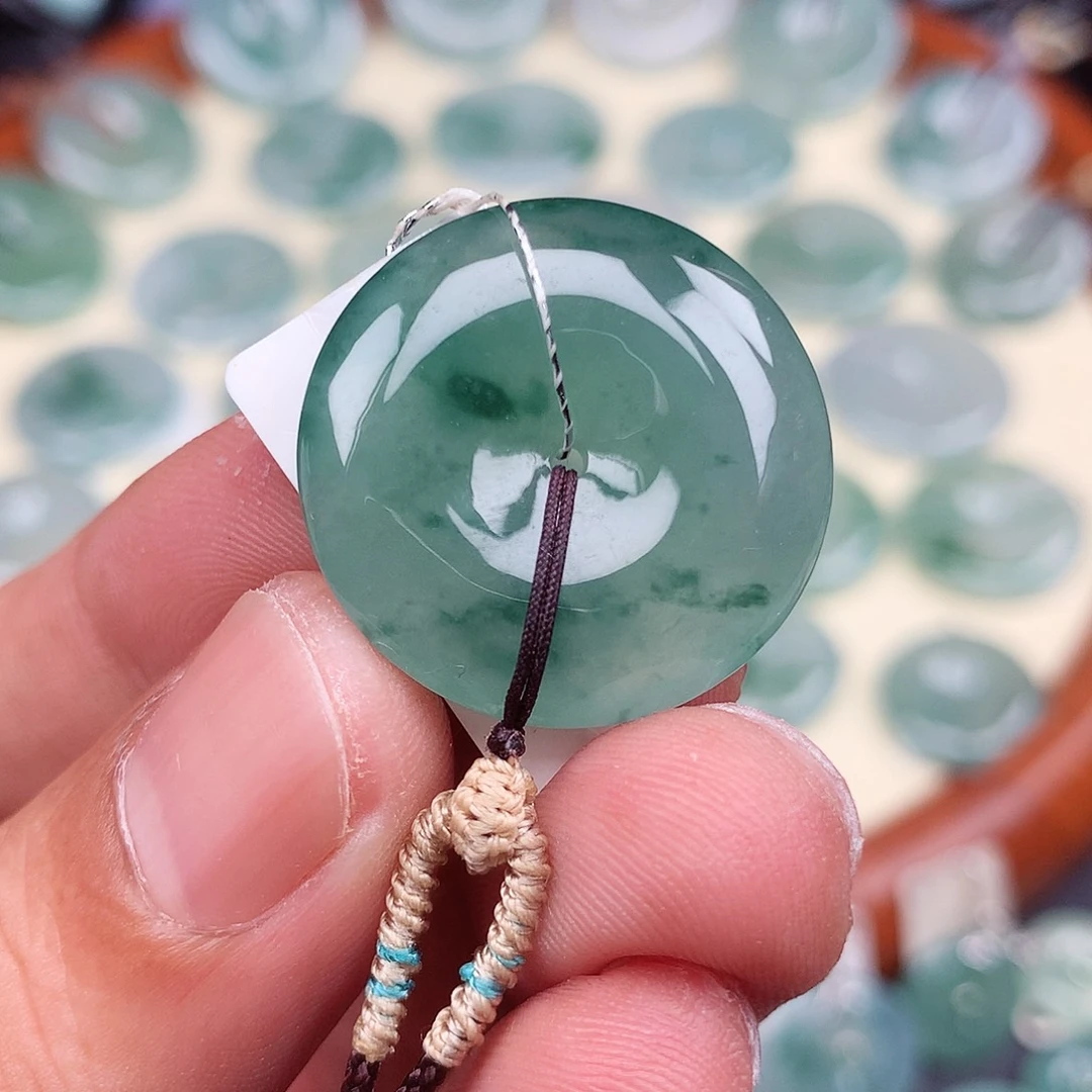 翡翠未镶嵌颈饰24.5-5.8mm