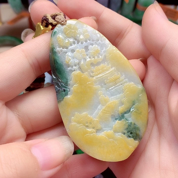 翡翠未镶嵌颈饰翡翠