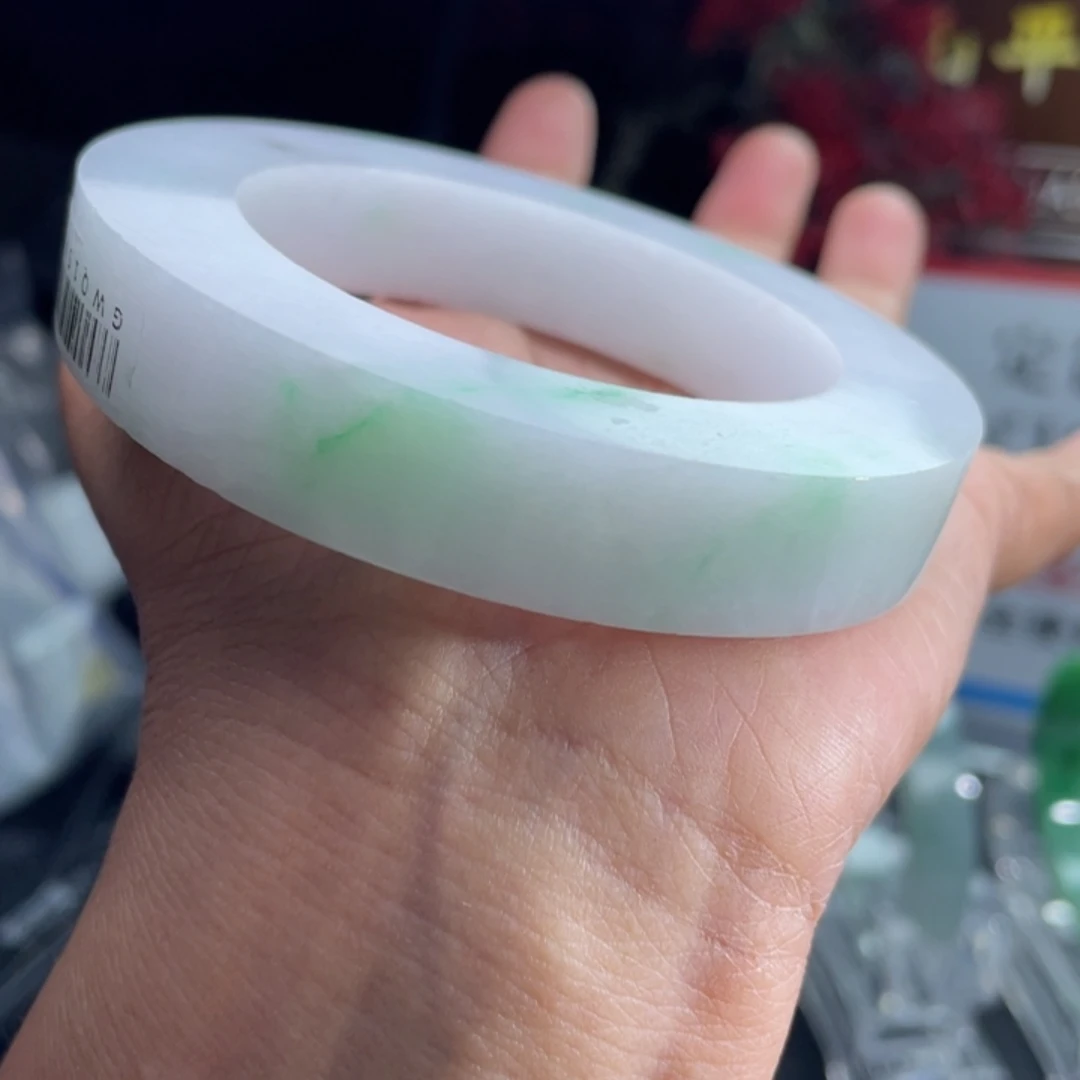 蔷***薇定制翡翠未镶嵌正圈