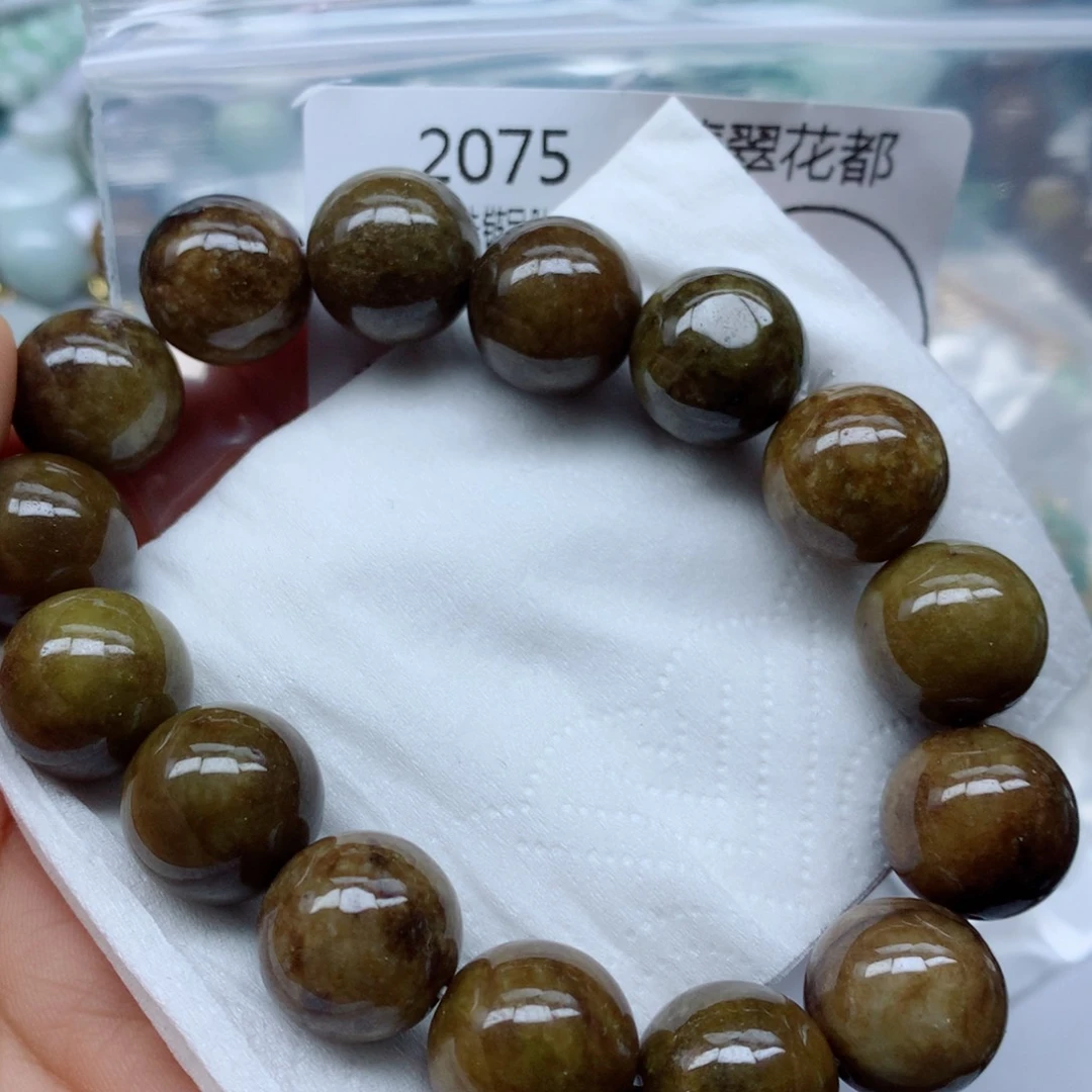 翡翠颈饰未镶嵌手串