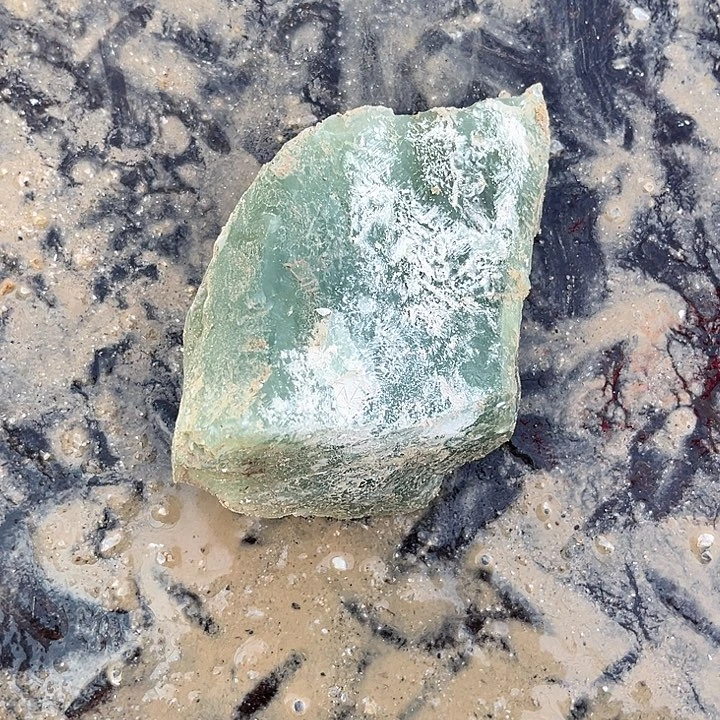 高***子蛇纹石玉未镶嵌天然岫玉多样性发一