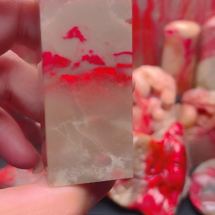 昌化鸡血石用****0昌化鸡血石质地优良