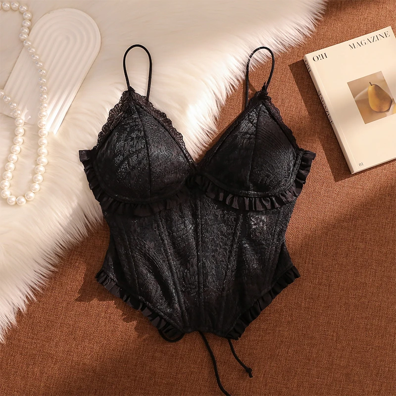 黑色鱼骨蕾丝吊带背心女外穿带胸垫性感美背修身辣妹收腰抹胸上衣