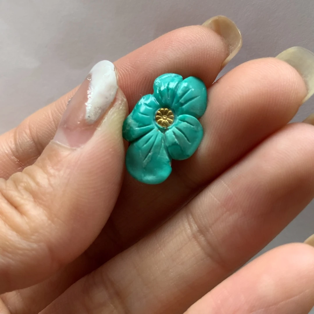 绿松石配饰未镶嵌