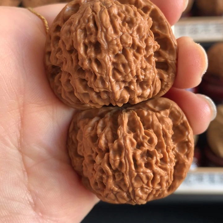 文玩核桃把件南疆石38