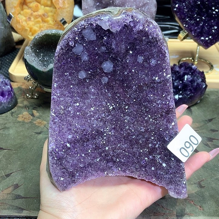 紫晶大型摆件（非配饰）未镶嵌