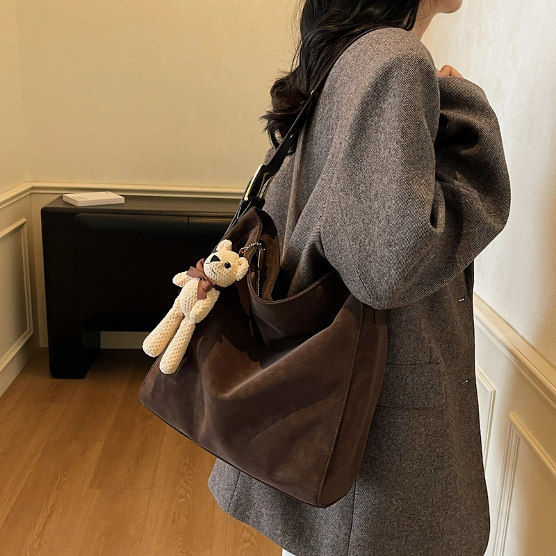 多隔层大容量托特包女2025秋冬新款简约通勤单肩包百搭宽带斜挎包