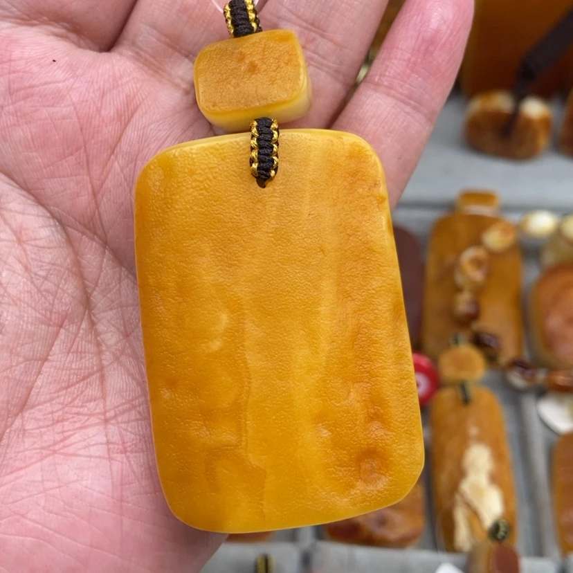 【闪购商品】未镶嵌颈饰琥珀