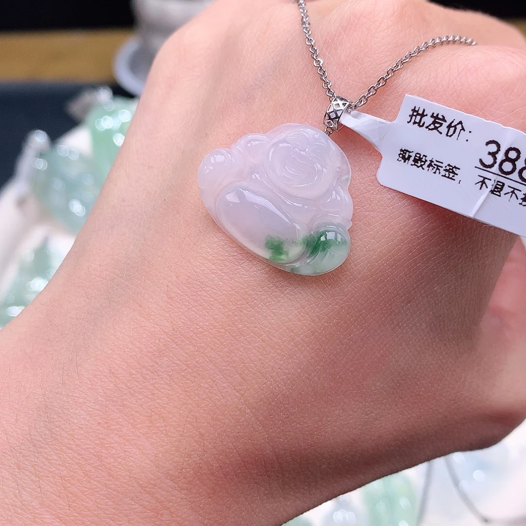 颈饰18K金镶嵌翡翠福利