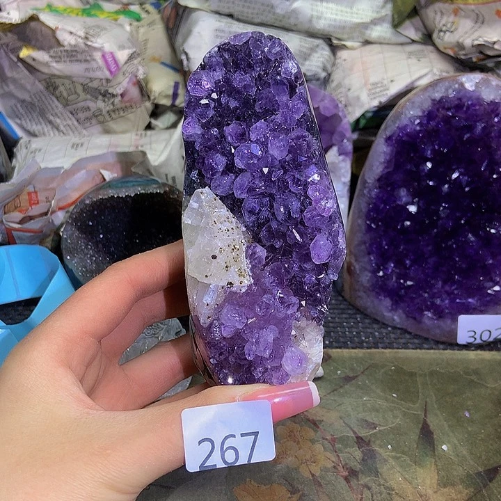 紫晶大型摆件（非配饰）未镶嵌