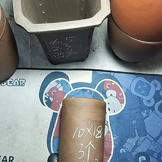 三个笔筒花泥微瑕