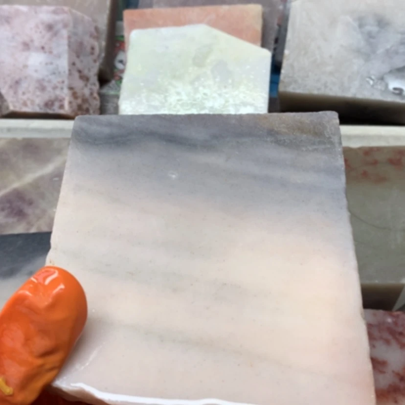 【闪购商品】未镶嵌手镯石英岩玉粉底熊猫