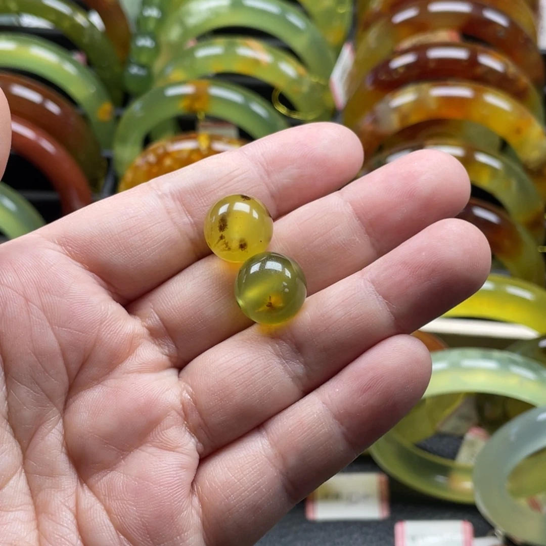 未镶嵌蛇纹石玉手链坚****y