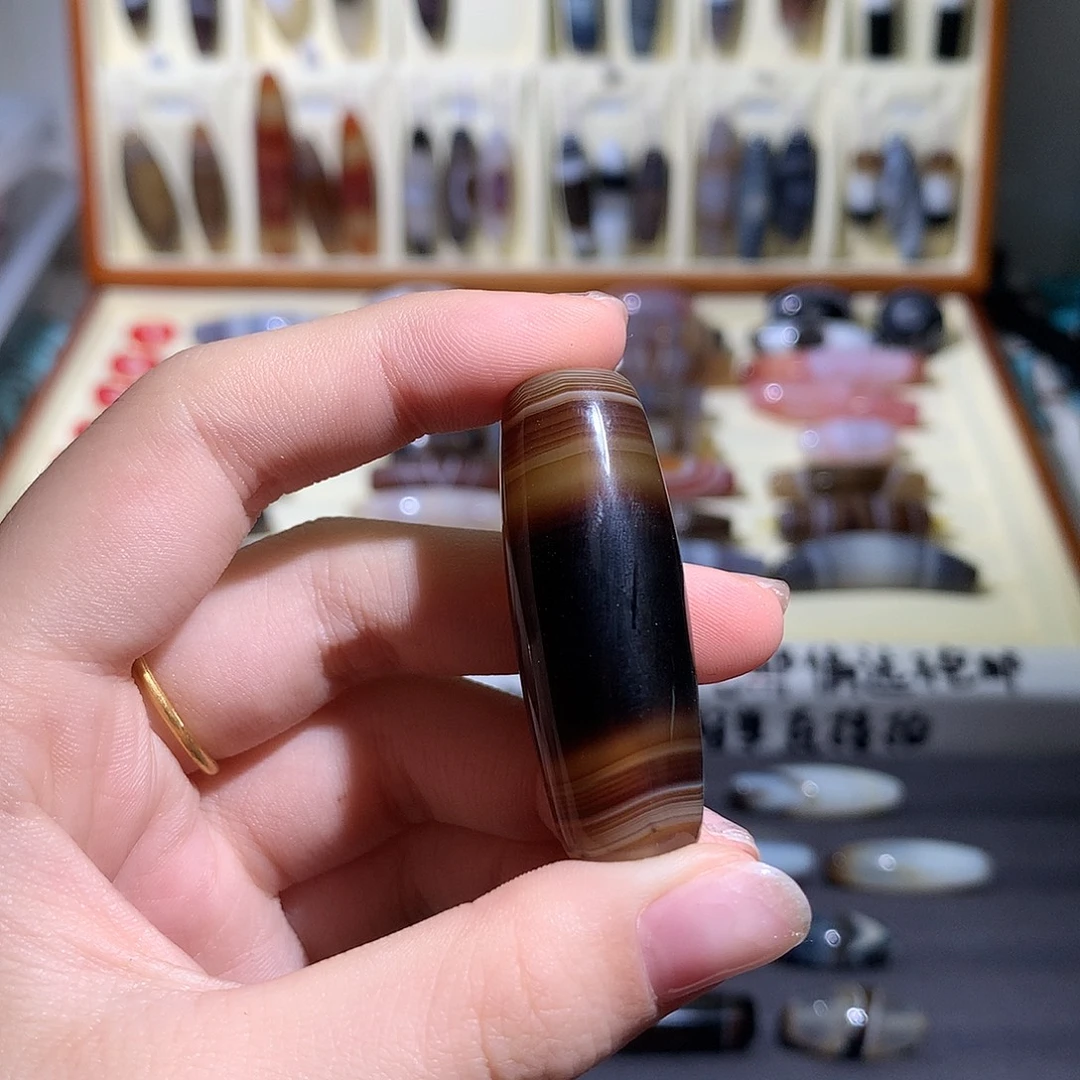 八***阁玛瑙/玉髓未镶嵌颈饰