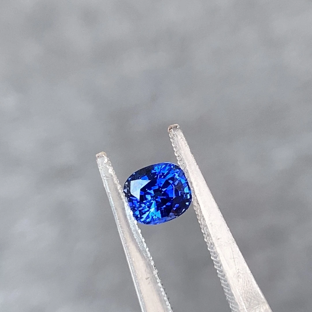 蓝宝石裸石未镶嵌1.1克拉