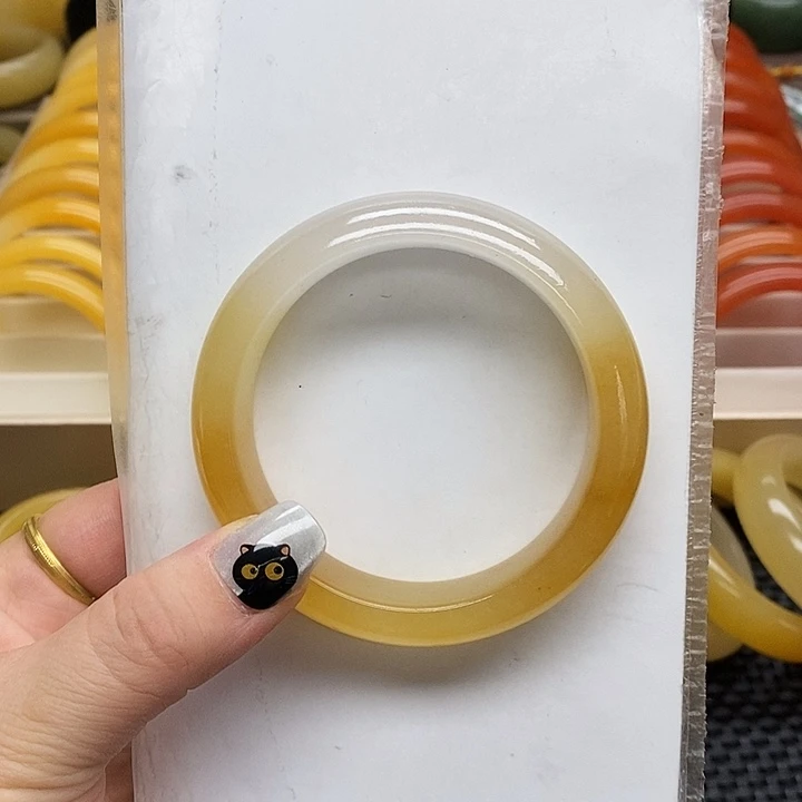 石英质玉（黄龙玉）未镶嵌手镯