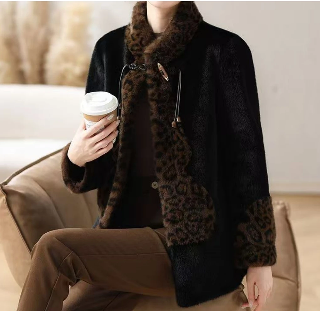 24012女士秋冬拼接豹纹点保暖外套-J