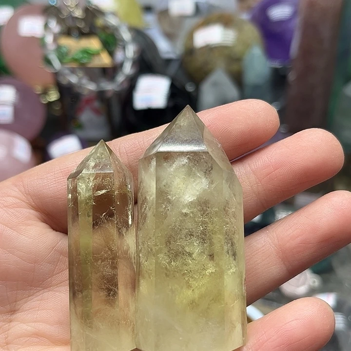 水晶未镶嵌珠宝半成品74克黄水晶柱