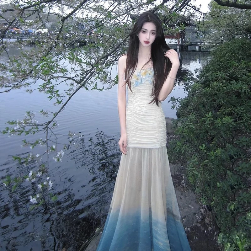 法式小众渐变印花褶皱吊带连衣裙女夏季海边度假气质绝美鱼尾长裙