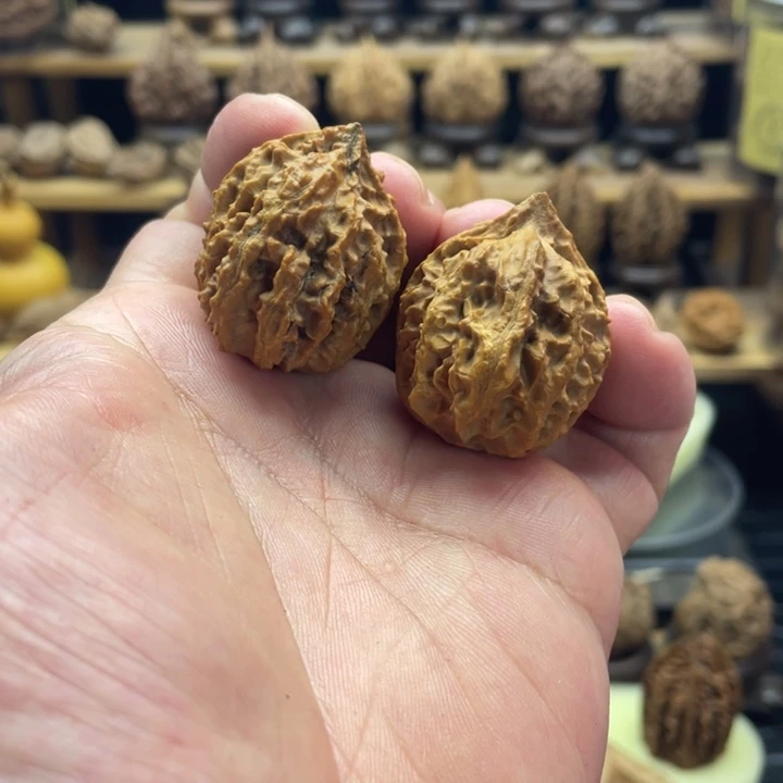 文玩核桃把件东北核桃39