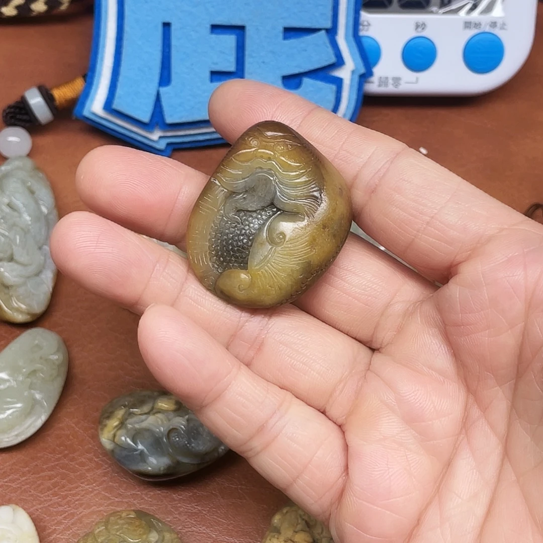 b***o和田玉（墨玉）未镶嵌套链