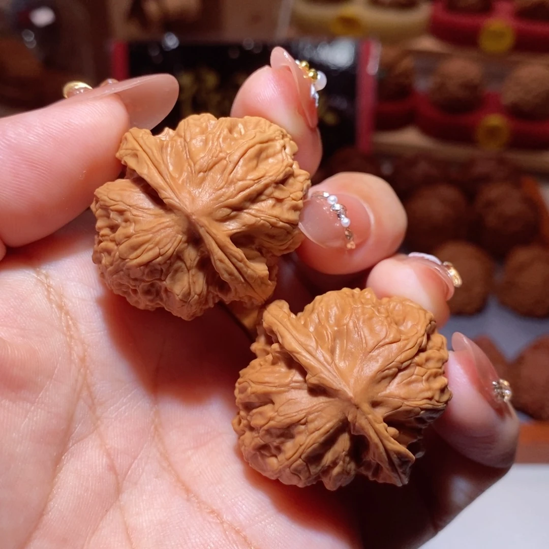 文玩核桃把件37尺野狼