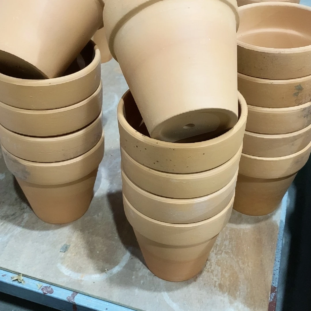 瑕疵红陶10×10-5