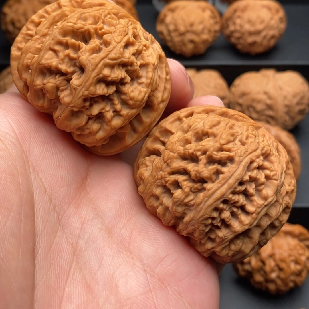 吊坠文玩核桃48大粗筋