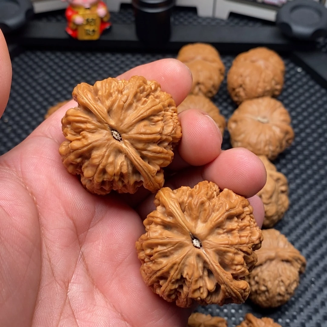 文玩核桃把件大球筋46尺