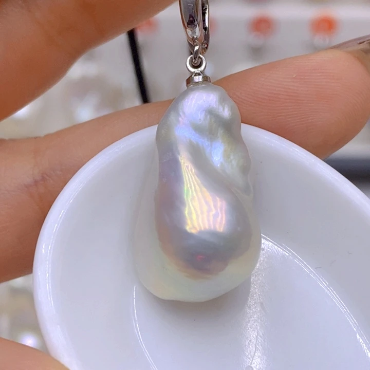 淡水珍珠吊坠(赠链)未镶嵌