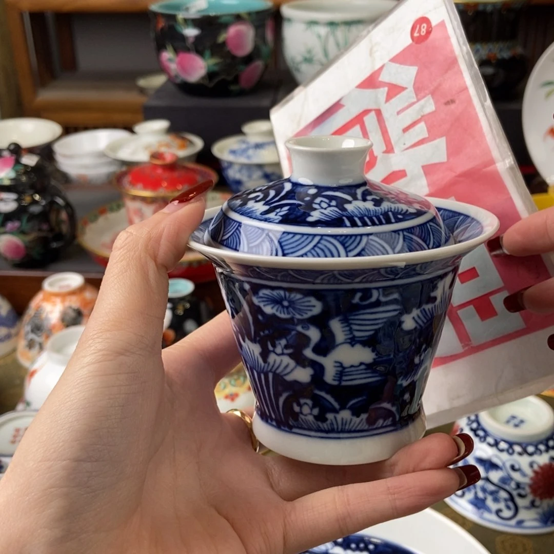 陶瓷艺术家的作品是一种