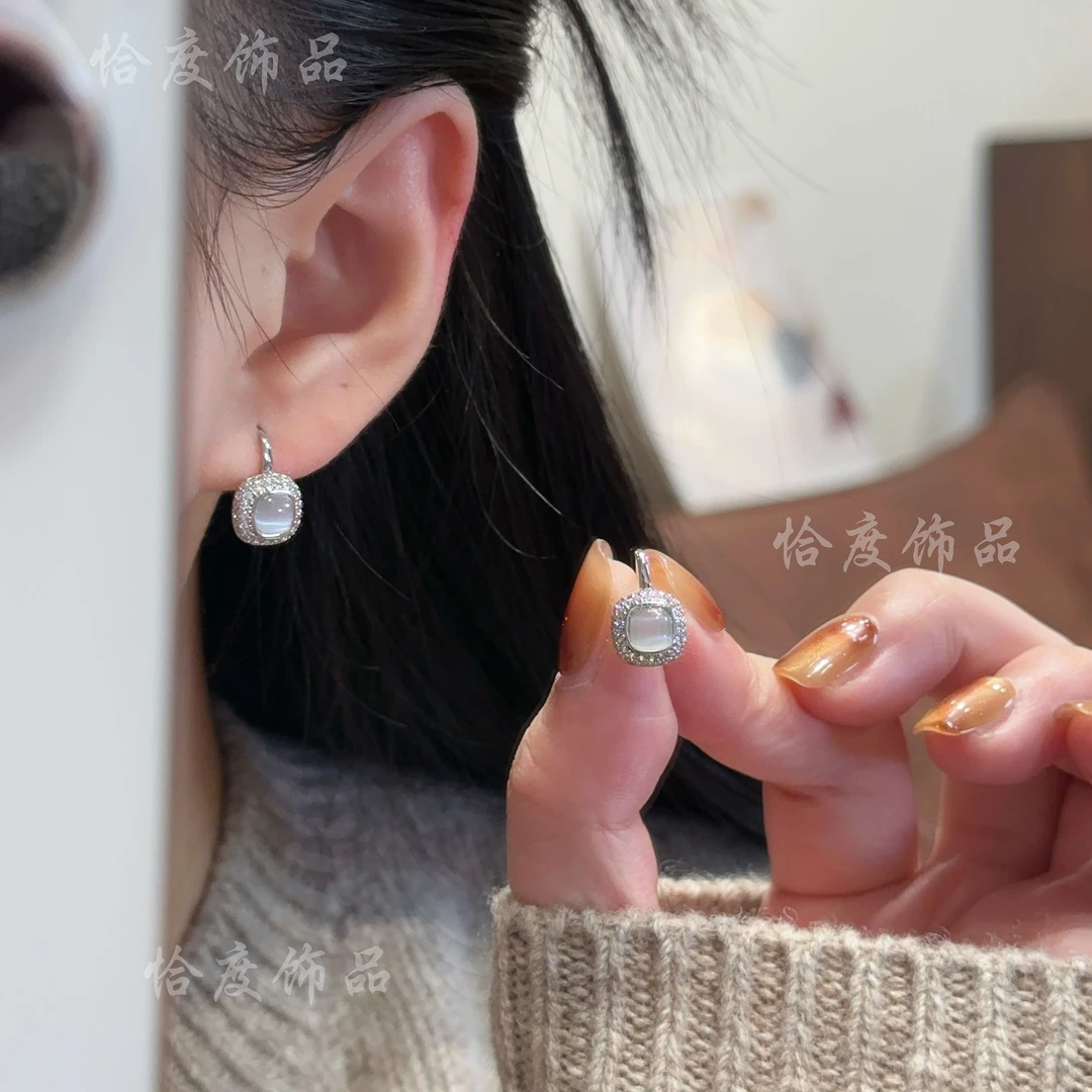 【恰度】微镶锆石清透猫猫石耳扣气质百搭