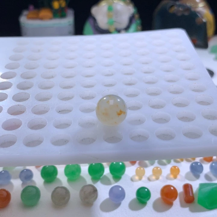 翡翠散珠12.7翡翠圆珠