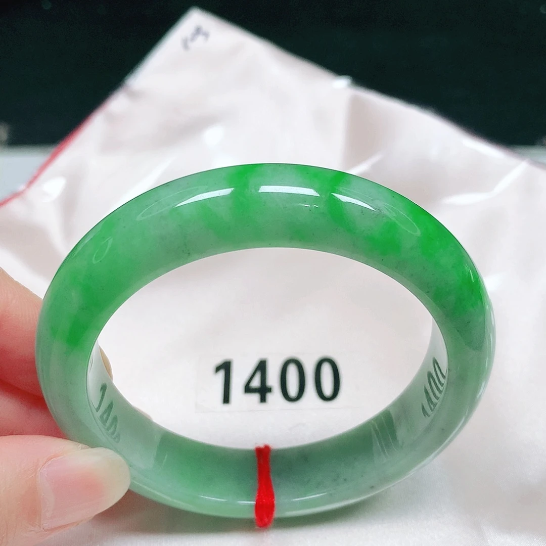 翡翠未镶嵌手镯38 号翡翠手镯