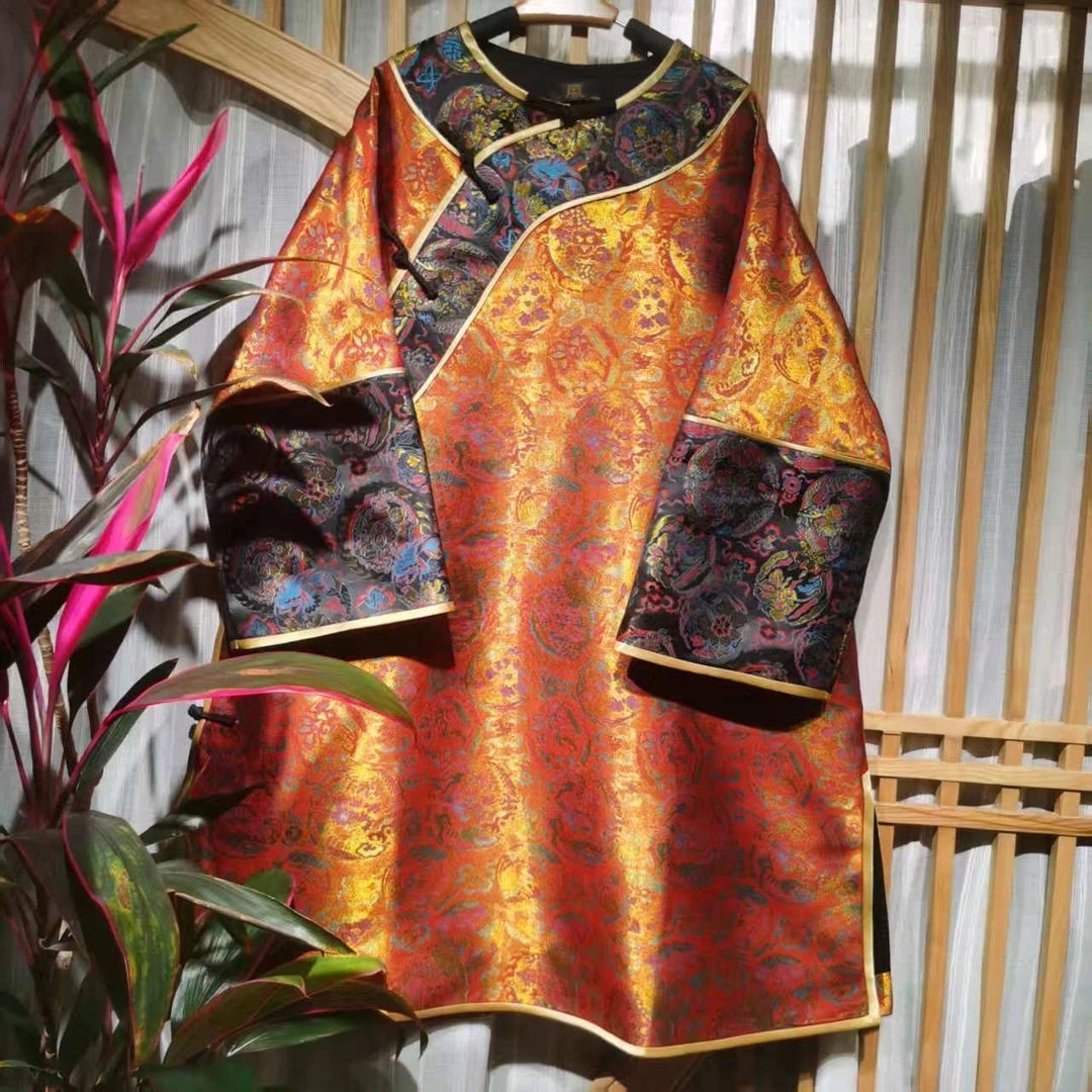 凤徕兮私人定制金橘色底黑底彩色包边斜襟盘中长太太服（LS449-1）