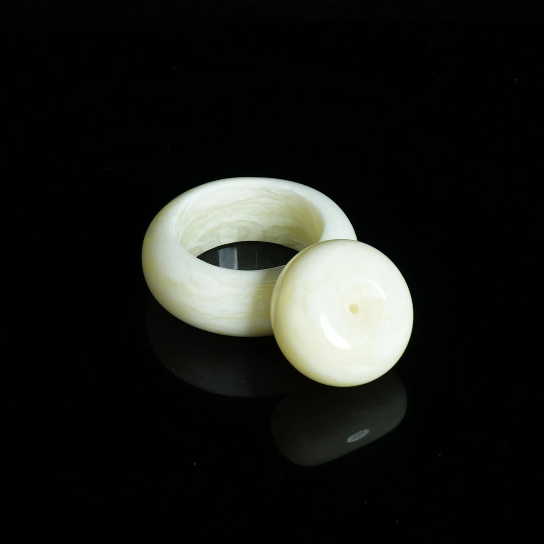DY-M1030白蜡手镯144.47g