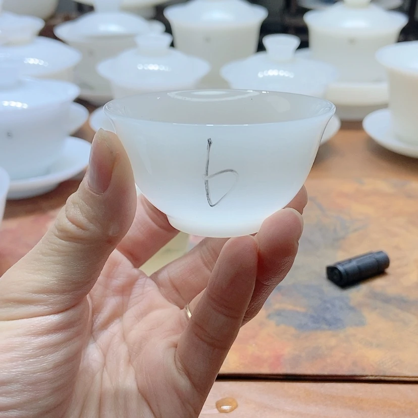 【闪购商品】不过他不敢看她在说谁也没有