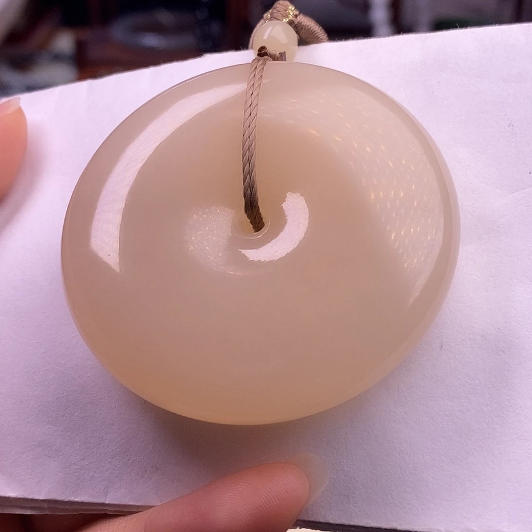 颈饰未镶嵌和田玉毕业级老坑料浓红粉平安扣吊坠