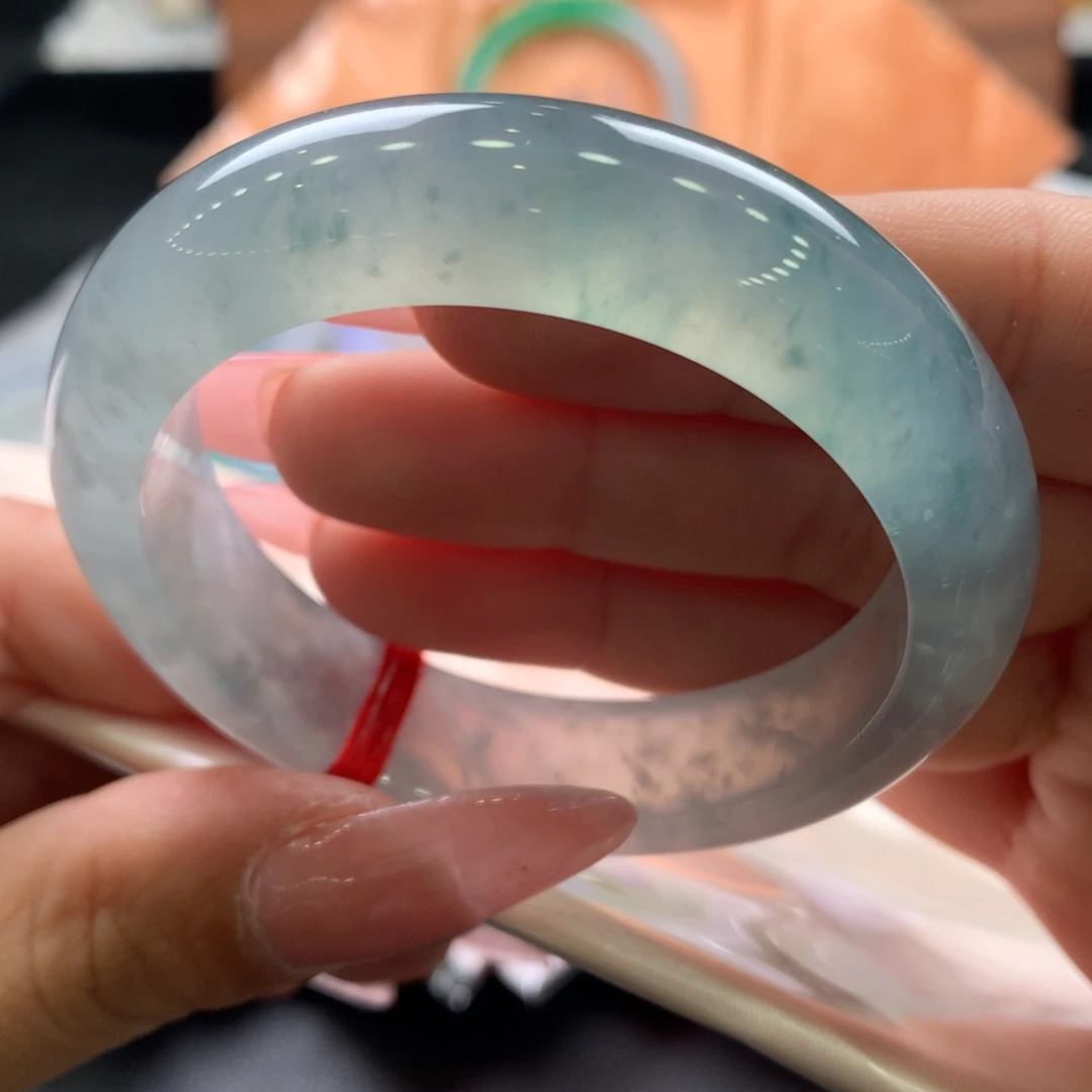 翡翠未镶嵌手镯52正圈