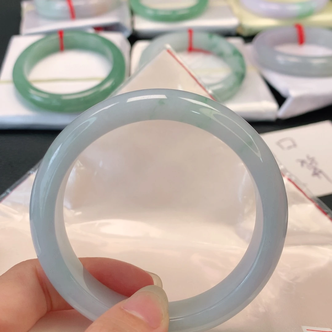 翡翠手镯未镶嵌翡翠手镯56