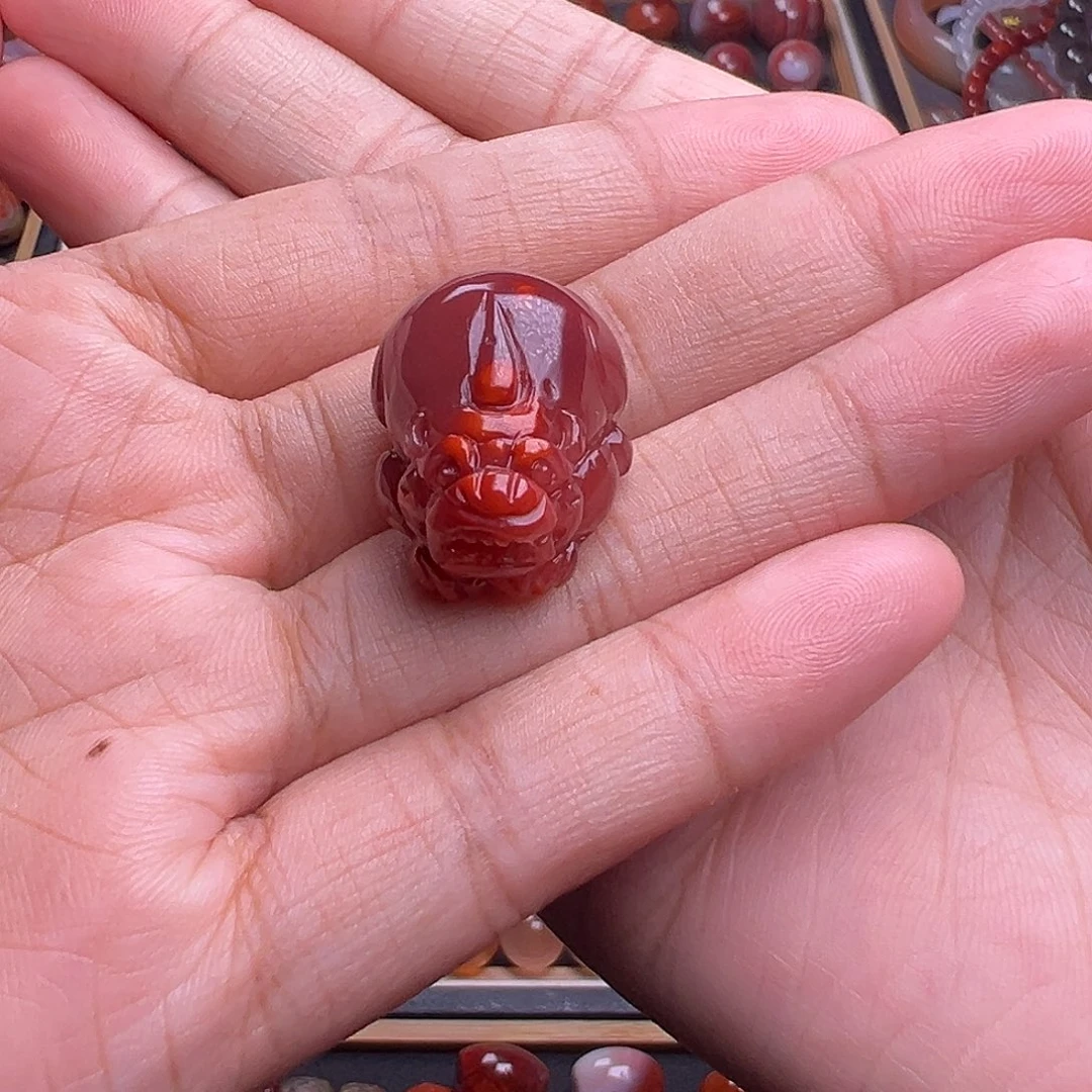 南红玛瑙未镶嵌珠宝奇石