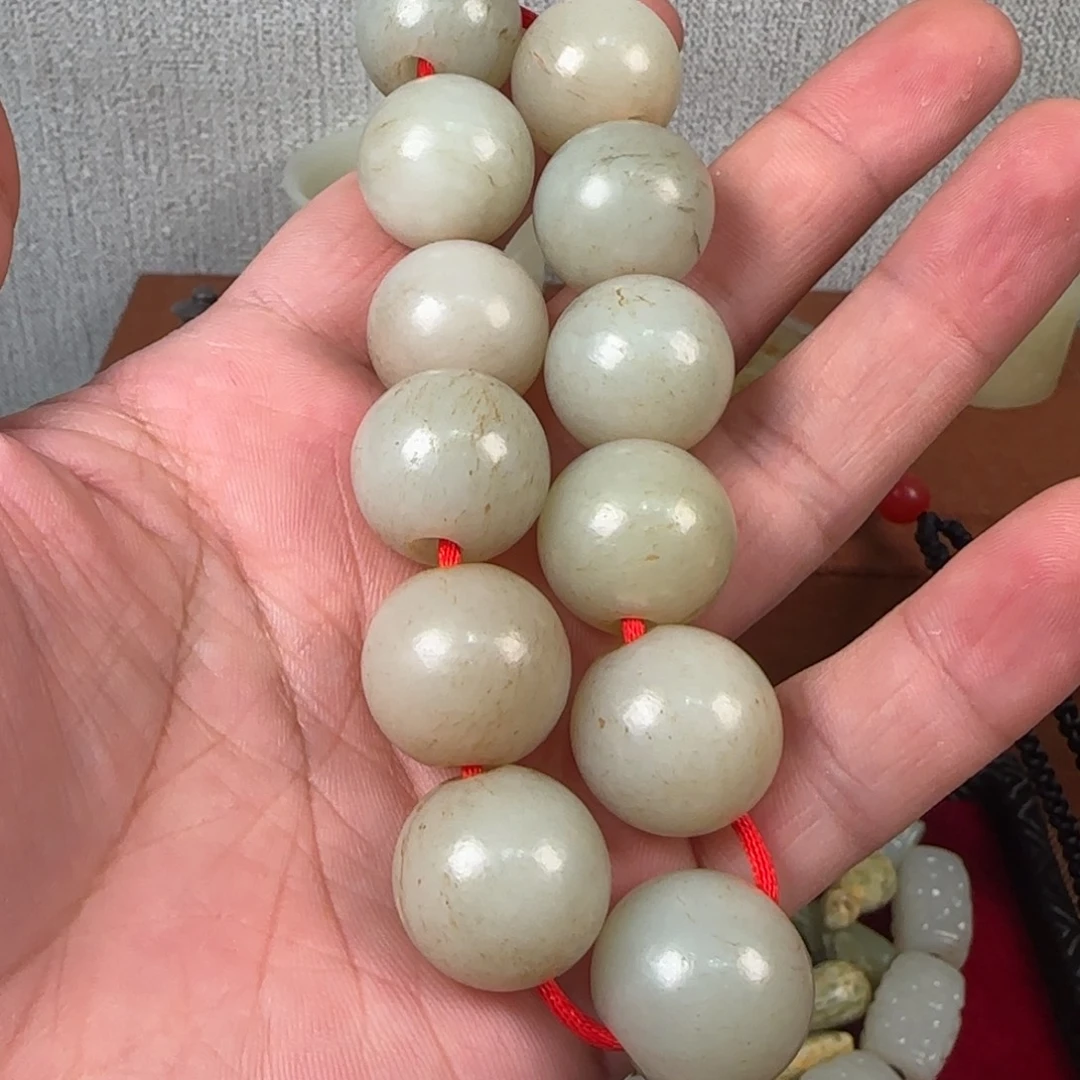 千***马非常精美的脖挂件