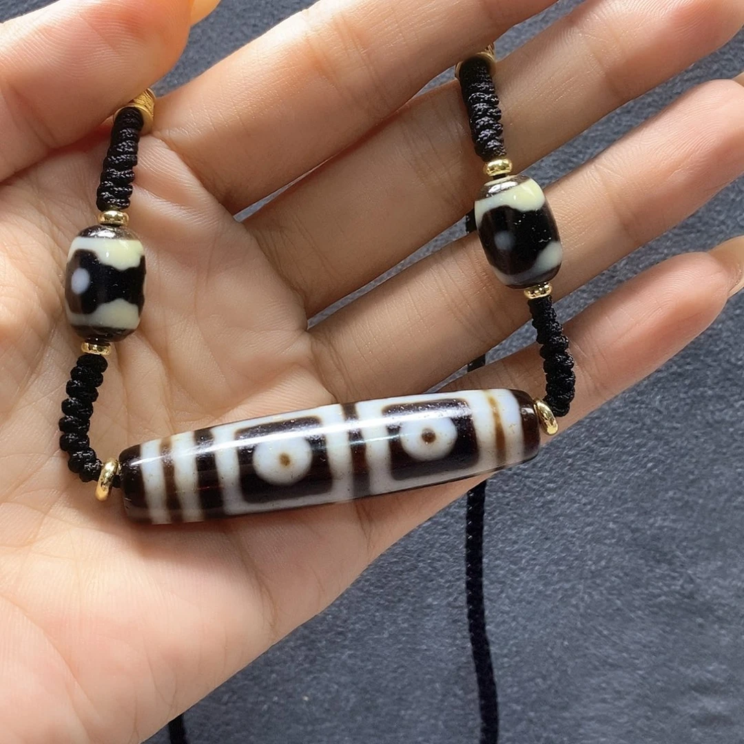 张***姐玛瑙/玉髓未镶嵌颈饰