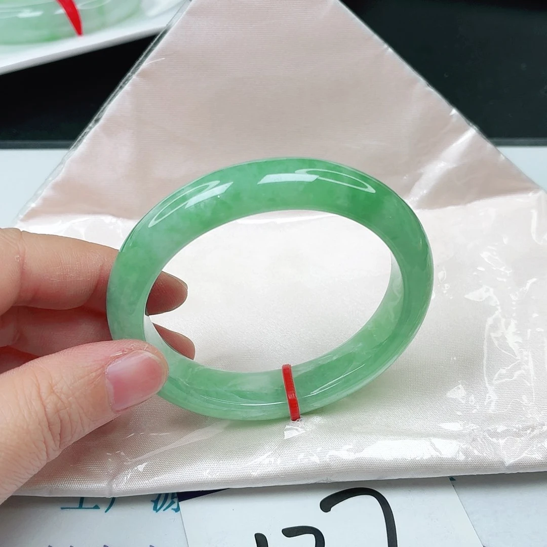 未镶嵌手镯翡翠54
