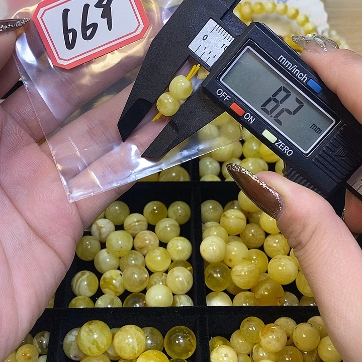 琥珀未镶嵌裸石4444