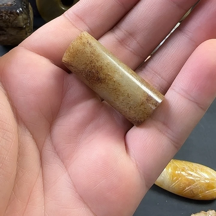 无***风未镶嵌和田玉（糖玉）车挂